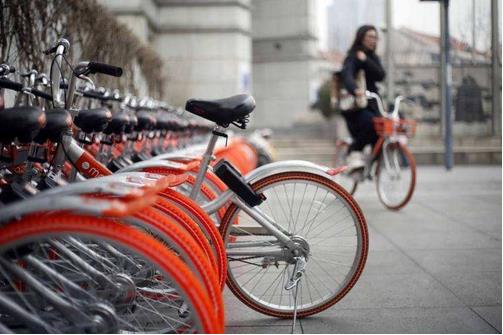 共享單車行業(yè)將進入成熟期，面臨一系列的困境和挑戰(zhàn)，需不斷發(fā)展完善發(fā)展