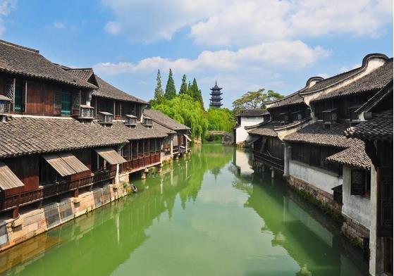 2019年旅游人數(shù)仍處增長態(tài)勢，將達60.6億人次，各地紛紛出臺新一輪文化旅游規(guī)劃??